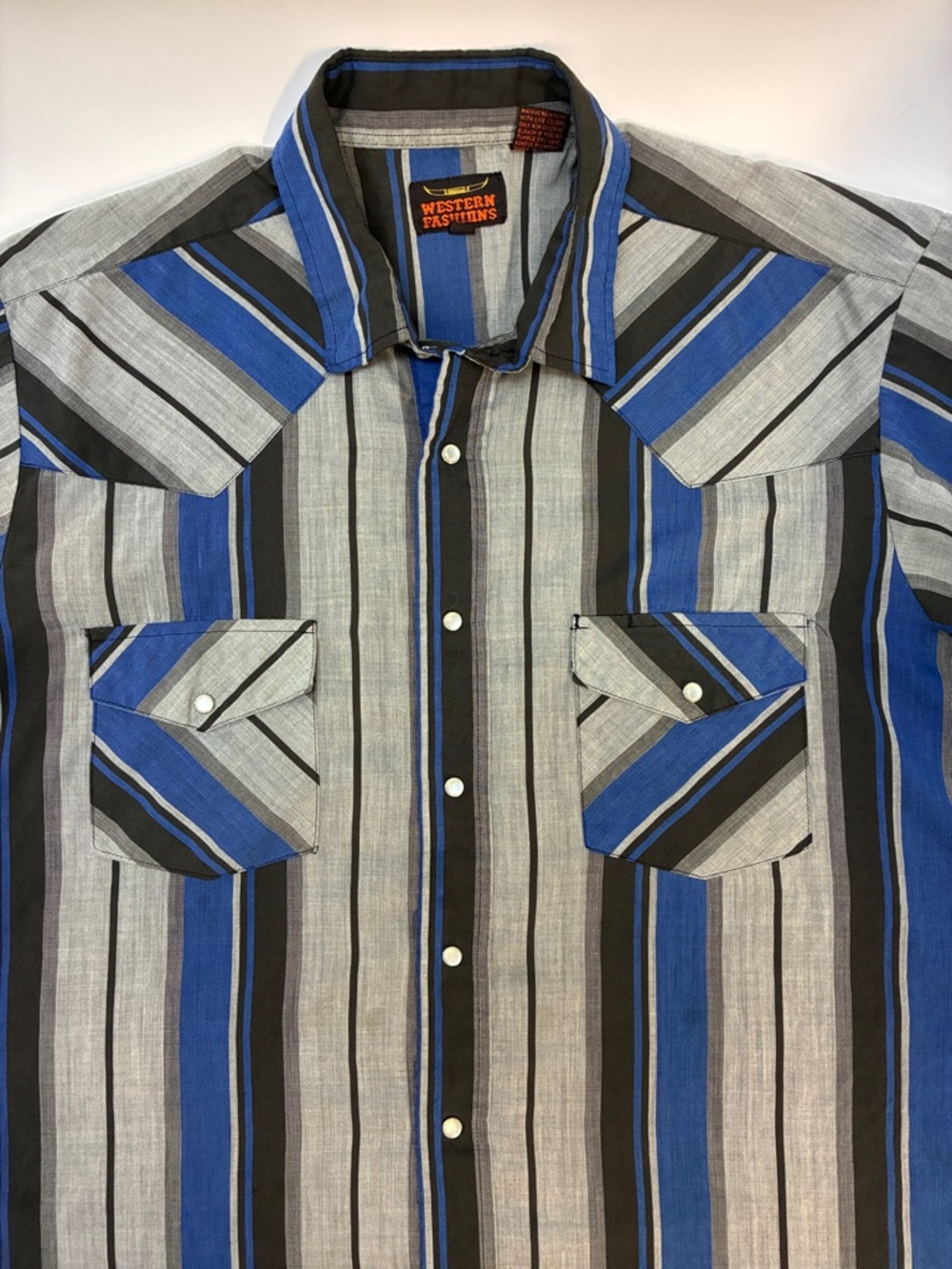Vintage Western Pearl Snap Short-Sleeved Shirt, Men’s Large, Rodeo/Concert ready
